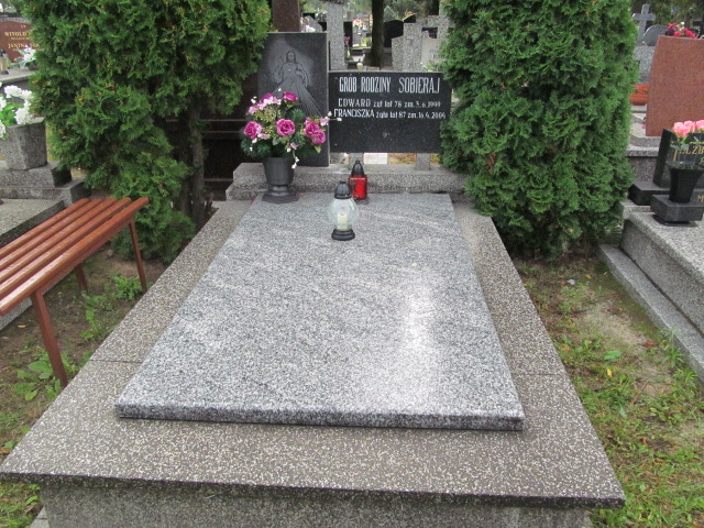 Grób Edward Sobieraj