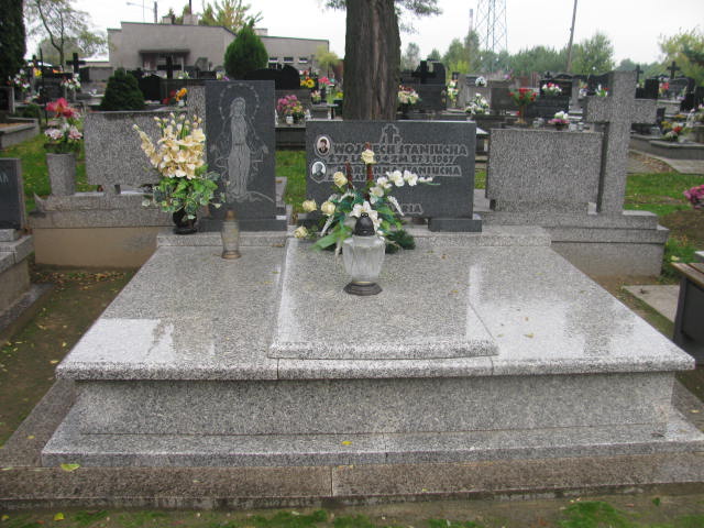 Grób Kazimierz Staniucha